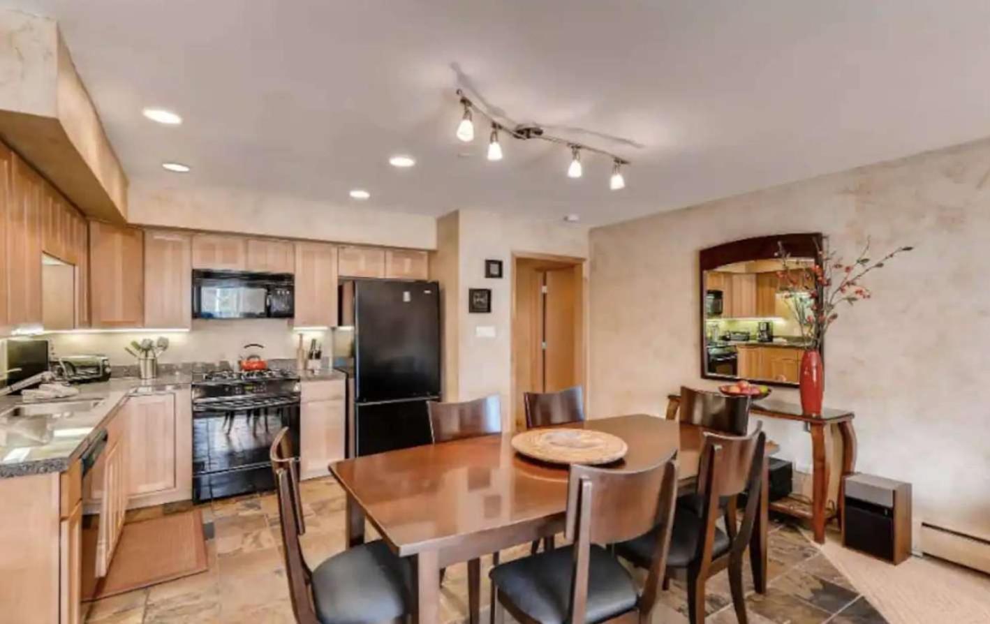 Best Location In The Heart Of Lions Head, Ski Lockers, Jacuzzi And Pool Vail Exterior photo