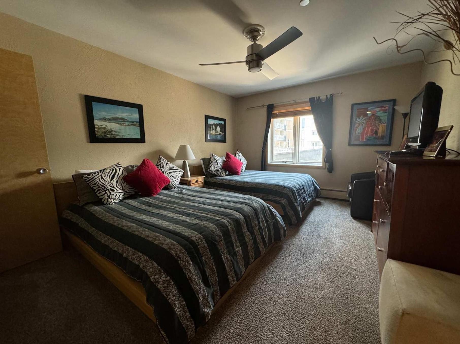 Best Location In The Heart Of Lions Head, Ski Lockers, Jacuzzi And Pool Vail Exterior photo